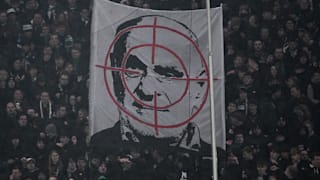 2. Bundesliga: Fadenkreuz-Plakat – Martin Kind erlebte Skandal live im Stadion