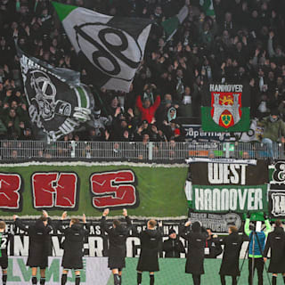Hannover 96: Auffälliger Breitenreiter-Jubel nach Start-Sieg – Das gefällt den Fans!