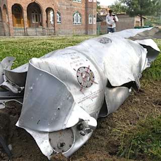 Indien fliegt Luftangriffe auf Pakistan! Mehrere Tote! – Kaschmir-Konflikt eskaliert