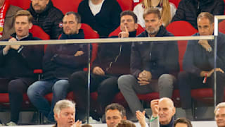 Erlebten eine Murks-Saison: RB-Vorstandsvorsitzender Johann Plenge (v.l.) , Sportgeschäftsführer Marcel Schäfer, Mario Gomez, Jürgen Klopp und Red-Bull-Boss Oliver Mintzlaff