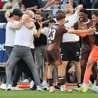 FC St. Pauli: 2:2 in Frankfurt – Erst Blitz-Schock, dann gerettet