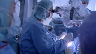 Pilot, Teil 3: „So einen Tumor habe ich noch nie gesehen“