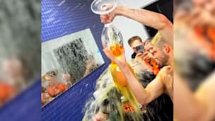 Kabinen-Video aufgetaucht: Diese Meister-Party eskaliert komplett