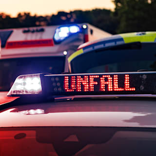 Schwerer Unfall auf der A3: Zwei Schwerverletzte bei Offenbach