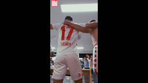 Nach Last-Minute-Sieg: Emotionaler Moment in Köln-Kabine