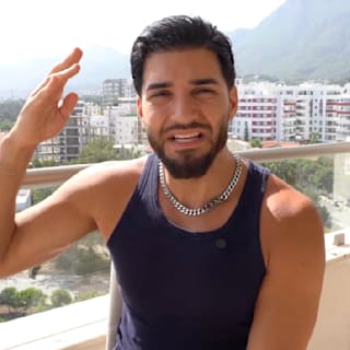 Skandal-YouTuber ApoRed enthüllt „Wahrheit“ über Kellner-Video auf Zypern