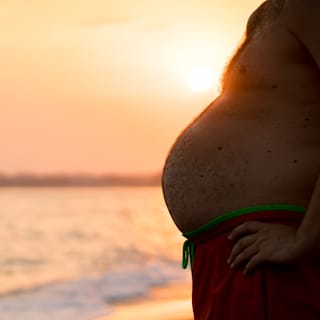 Abnehmen: So schrumpft der Bierbauch im Handumdrehen