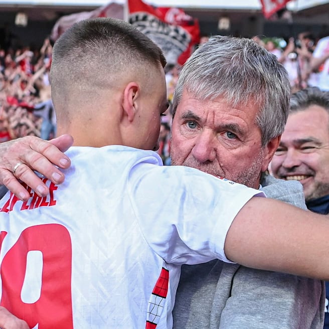 1. FC Köln: „Verärgert, aber...“ Friedhelm Funkel rettete Tim Lemperle vorm Aus