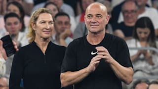 Tennis: „Wie bei einem Dreier-Date“: Agassi plaudert über Ehe-Details mit Steffi