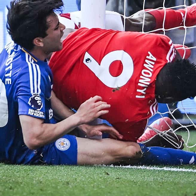 Premier League: Taiwo Awoniyi nach Pfosten-Crash im künstlichen Koma