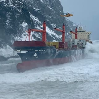 Deutscher Frachter vor Neufundland gestrandet: Hubschrauber rettet Crew