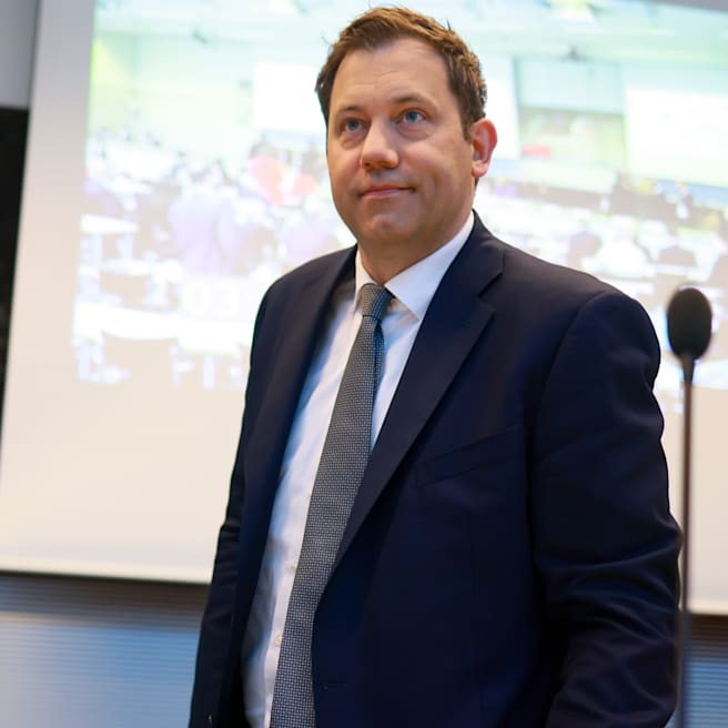 SPD-Abrechnung mit der Partei-Spitze: „Tiefpunkt der deutschen Sozialdemokratie“