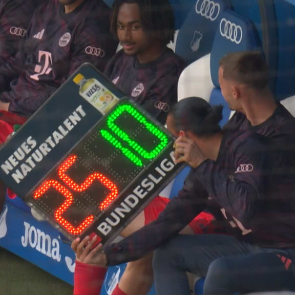 Wegen Müller-Auswechslung: Schlitzohr-Moment von Sané