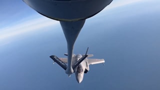 Gefährliches Manöver: F-35 Kampfflieger erstmals bei NATO-Übung aus der Luft betankt