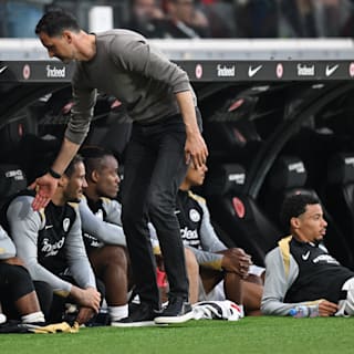 Eintracht Frankfurt: Toppmöller denkt an 2 Wechsel in der Startelf