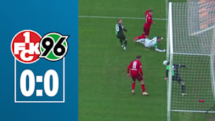 In der Nachspielzeit!: Die Riesen-Rettungstat im VIDEO