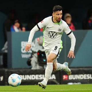 VfL Wolfsburg: Darf Prügel-Profi Amoura gegen den BVB ran?