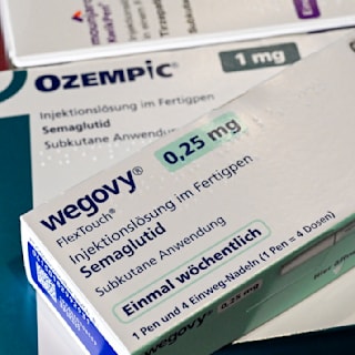 Abnehmspritze Semaglutid: Studie zur Wirkung bei Schmerzen im Knie