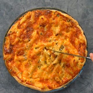 Auflauf mal anders?! : Quiche mit  Penne & Erbsen