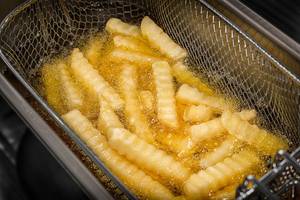 heißluftfriteuse öl wenig klassische fritteuse frittieren