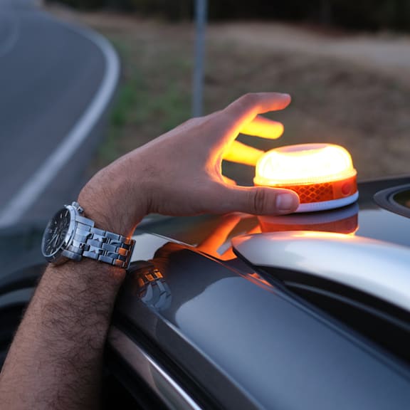 Spanien-Urlaub mit dem Auto: Bald Lampe statt Warndreieck