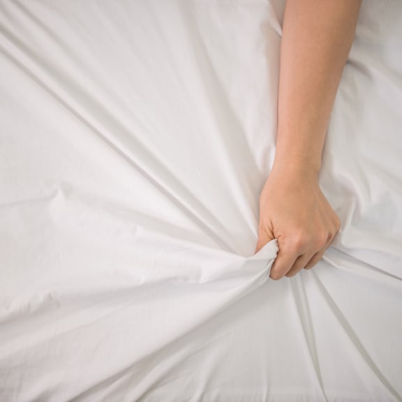 Sechs typische Körpersignale: Daran erkennt er einen echten Orgasmus