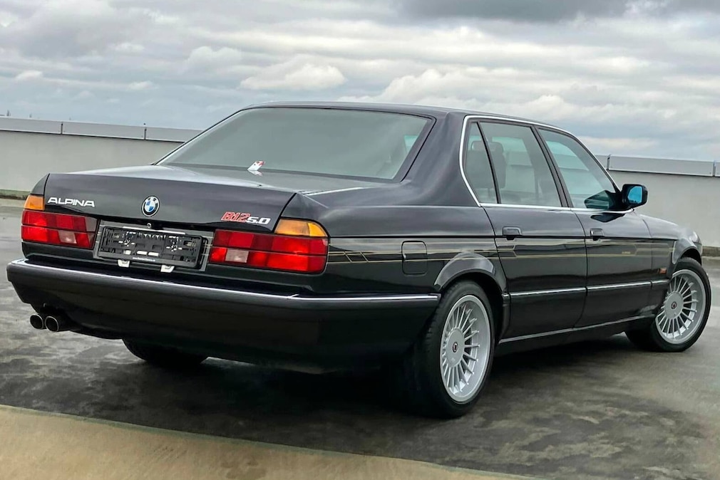 Alpina B12 5.0 von hinten