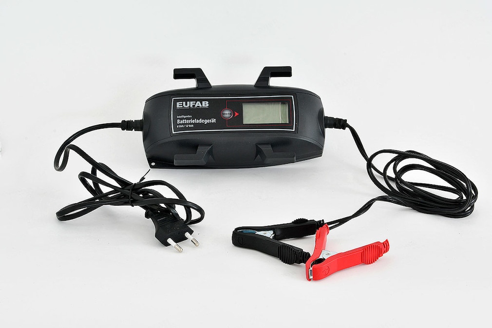 Autobatterie-Ladegeräte Test