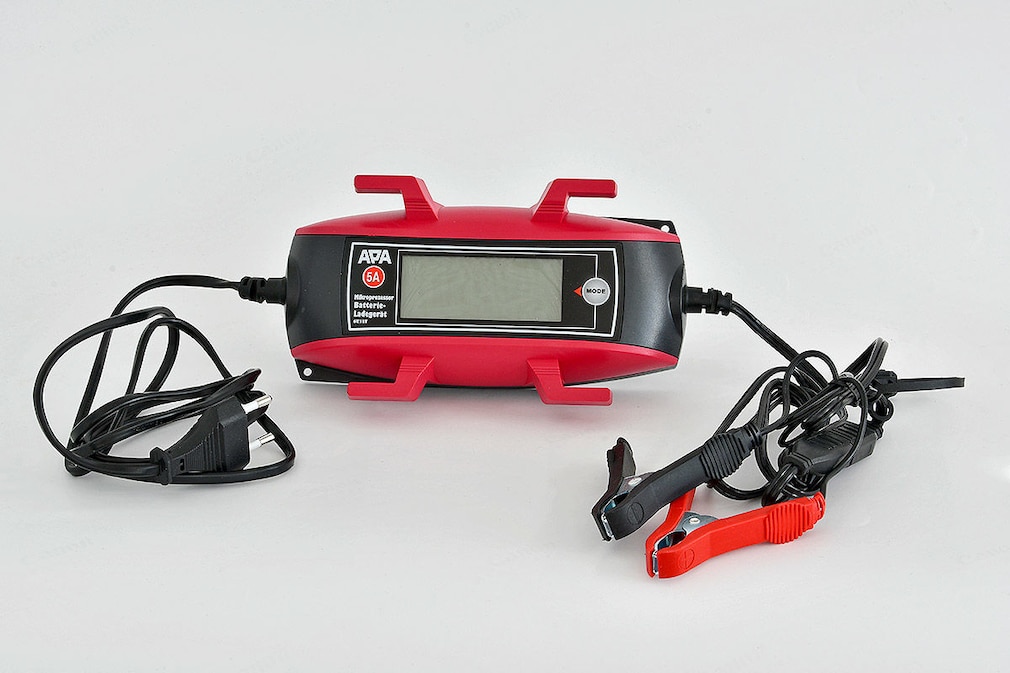 Autobatterie-Ladegeräte Test