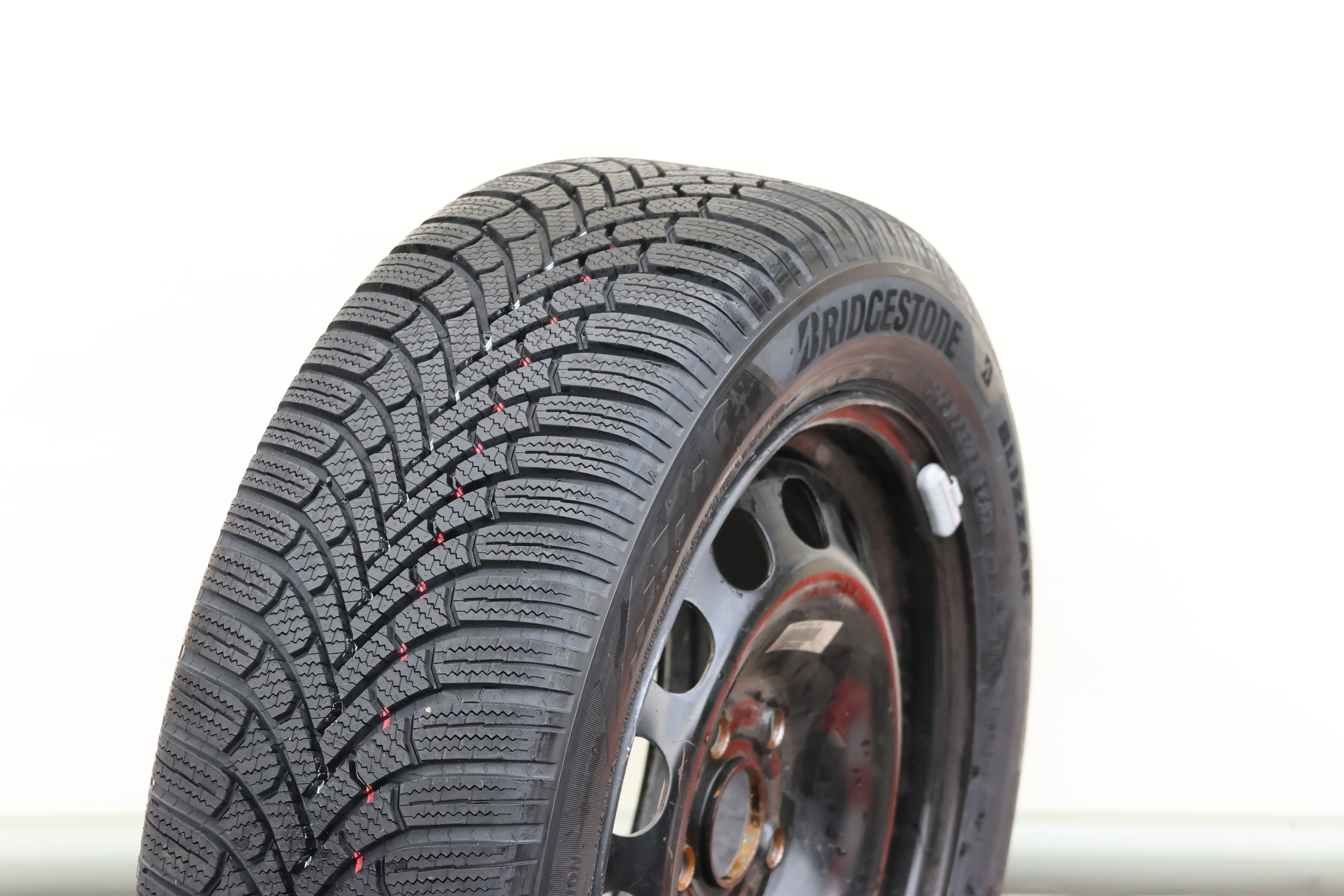 Bridgestone Blizzak 6 Enliten (94H)