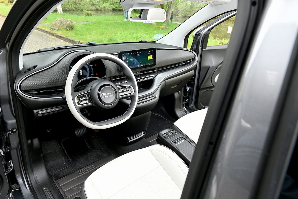 FIAT 500E CABRIO