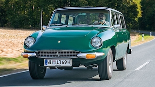 Ferrari 365 GT 2+2 und Jeep Wagoneer