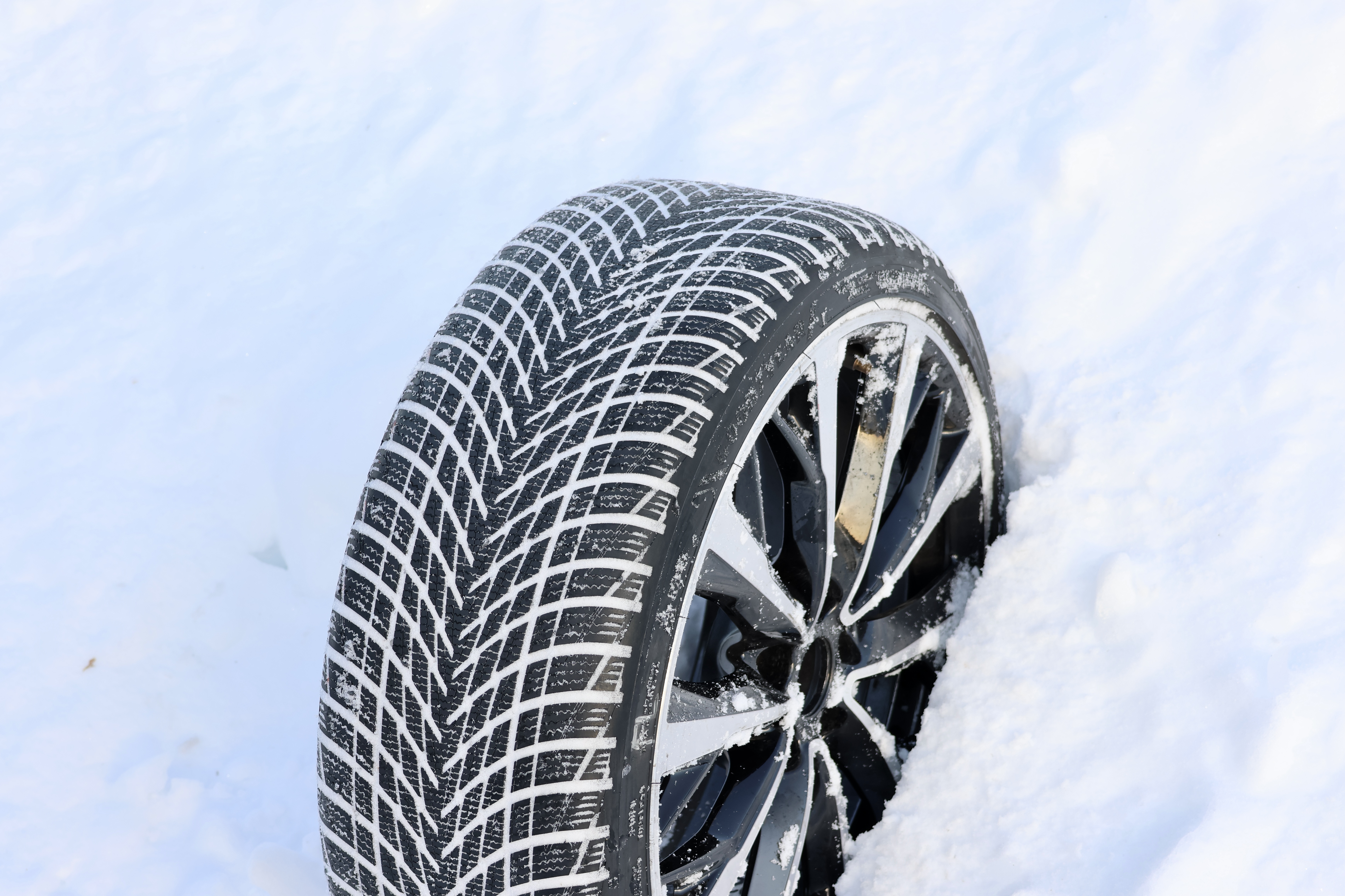 Goodyear UltraGrip Performance 3