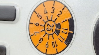 HU-Plakette