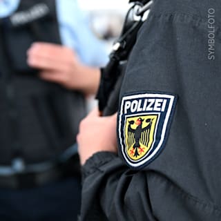 Neonazis wollen zu Treffen nach Italien: Polizei stoppt sie am Flughagen
