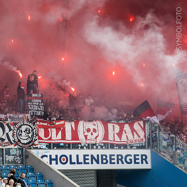 Prügelei auf Raststätte: Cottbuser Fußball-Fans überfallen Football-Team