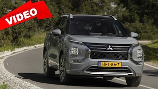 Mitsubishi Outlander 4