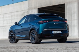 Peugeot E-3008