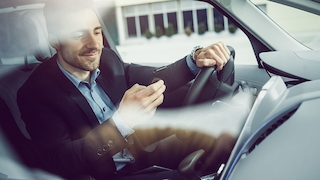 Parkplatz suchen, finden und bezahlen via Smartphone
