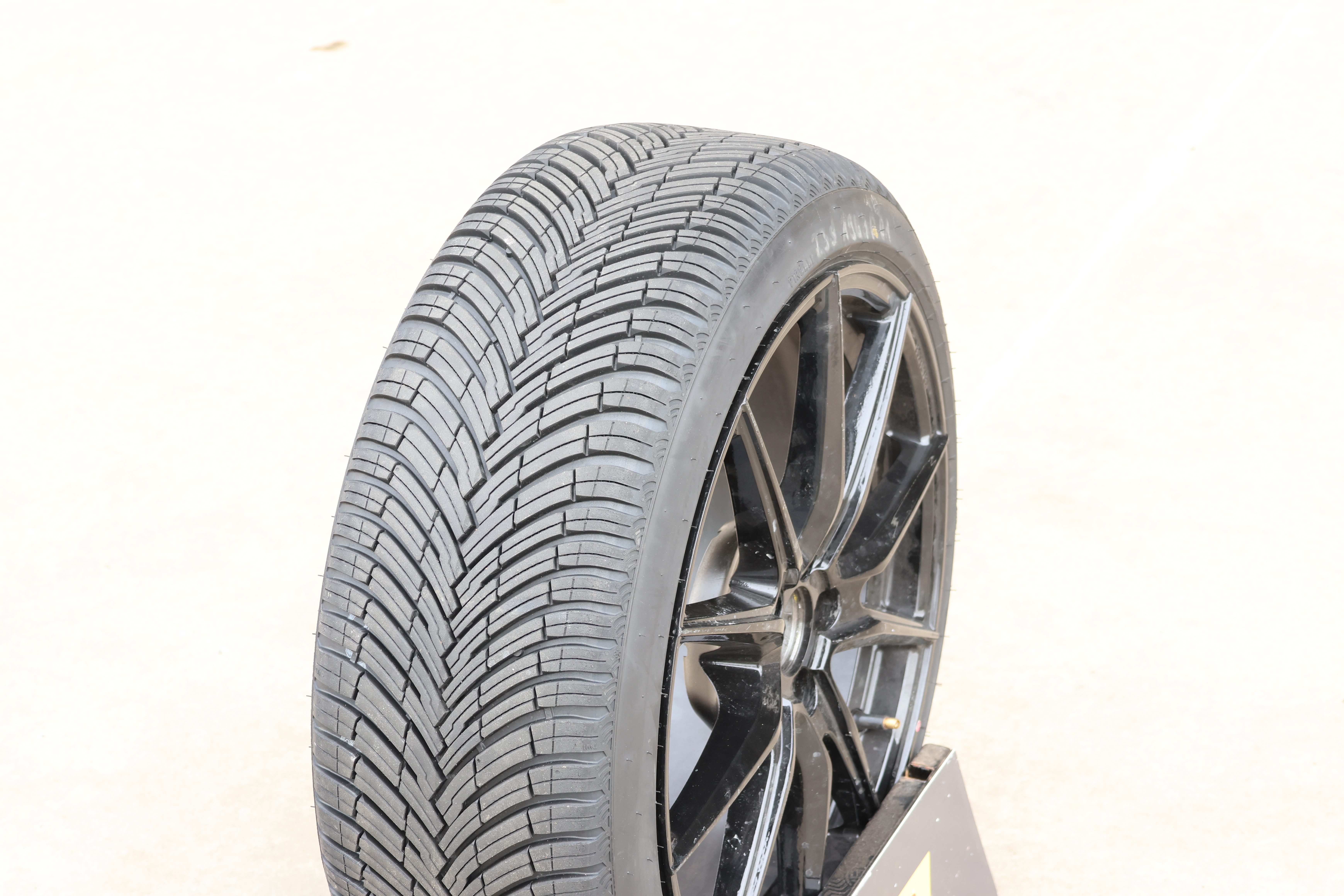 Pirelli Cinturato All Season SF 3
