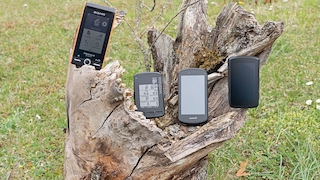Sigma Rox 12.0 Sport        Wahoo Elemnt Roam        Garmin Edge 1030 Plus            Hammerhead Karoo 2