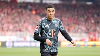 FC Bayern: Warum Jamal Musiala ein zerrissenes Trikot postete
