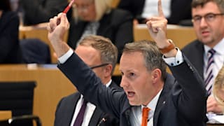 Chaos im Landtag: „Ich hoffe, wir brauchen am Ende keinen Orthopäden“