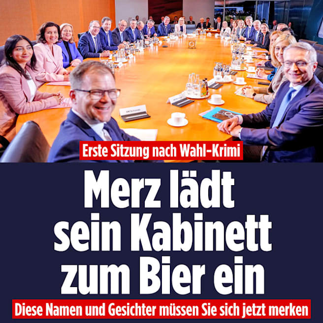 Neue Bundesregierung: Kanzler Merz stößt im Kabinett in Berlin an