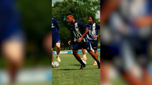 Bei den Profis aufgetaucht: Hertha-Legende Marcelinho mit Zauber-Freistoß