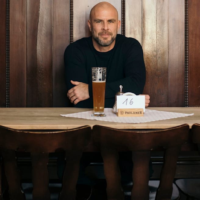 Münchner Autor besiegt Alltagsalkoholismus: Felix Hutt und die Tipps für eine Promille-Pause