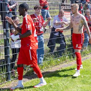 Rot-Weiß Erfurt auch in Unterzahl stark! RWE feiert Thüringen-Meisterschaft