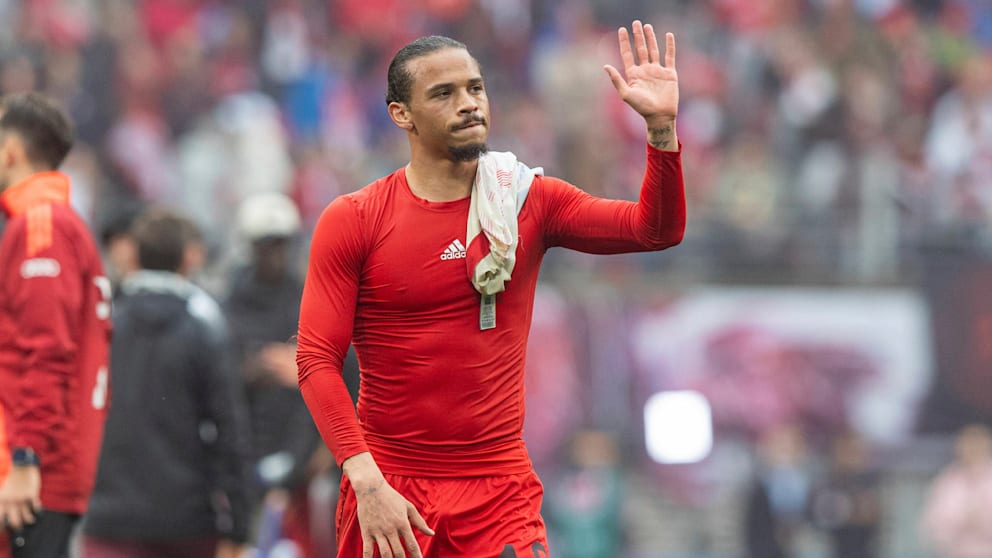 FC Bayern: Lustlos-Auftritt von Leroy Sané beim Aufwärmen!