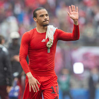 FC Bayern: Lustlos-Auftritt von Leroy Sané beim Aufwärmen!