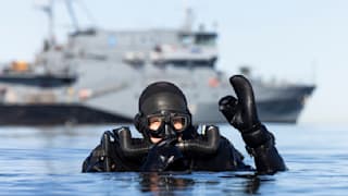 Anti-Putin-Patrouille: Schiffe bewachen Kabel und Pipelines in der Ostsee